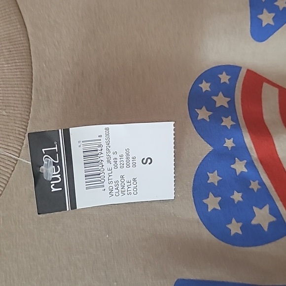 PEACE LOVE AMERICA SHIRT NWT - Picture 2 of 4